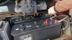 maintenance batterie poids lourd