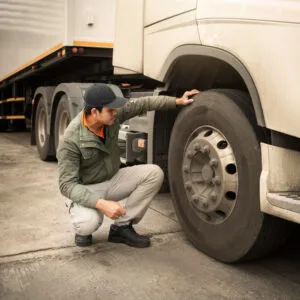 expert poids lourd en pneu camions