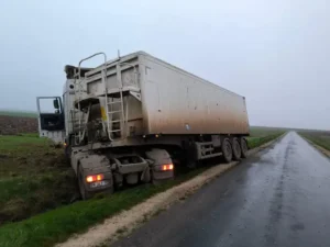 depannage-poids-lourd-sorti-route-melun